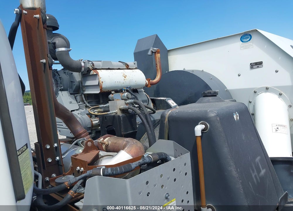 2014 ISUZU NPR HD DSL REG AT VIN: JALC4W169E7005119