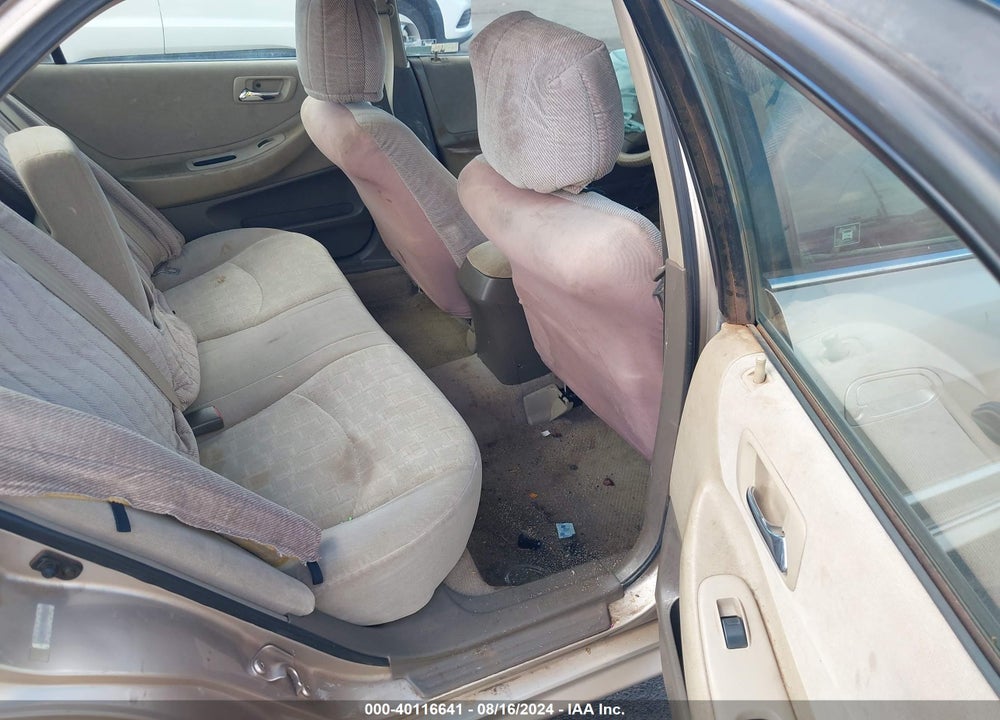 2002 HONDA ACCORD 2.3 EX VIN: JHMCG56672C011143