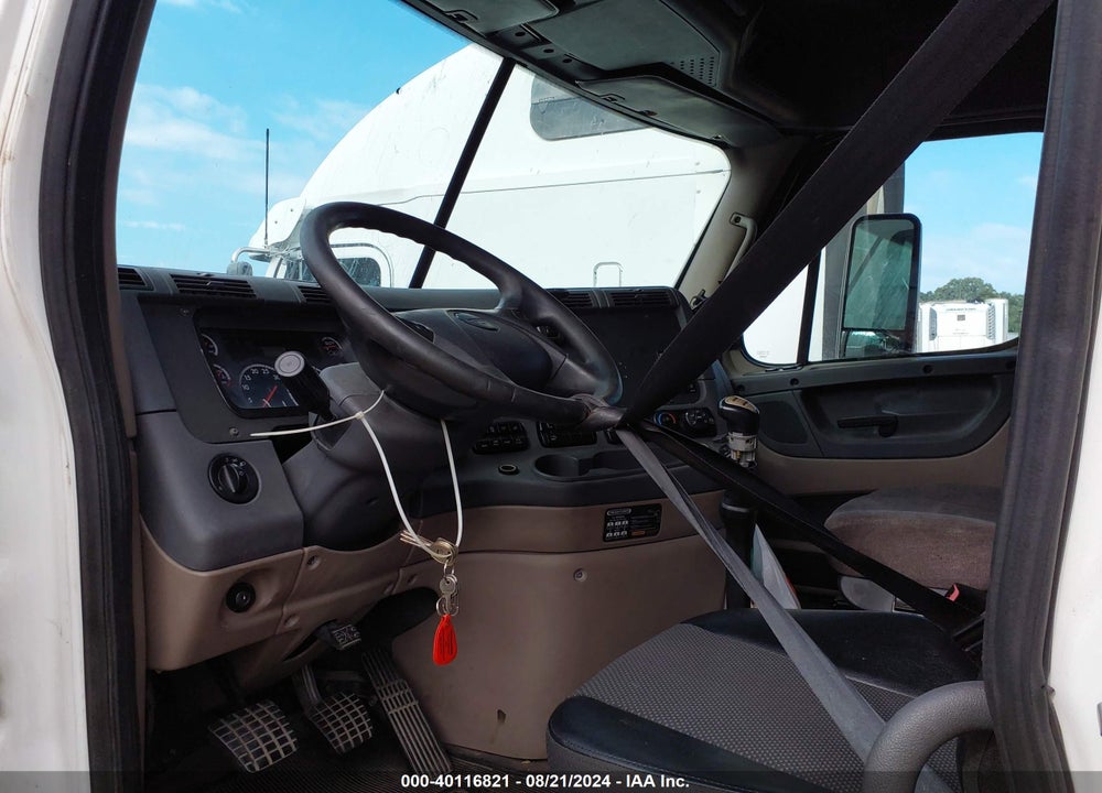 2013 FREIGHTLINER CASCADIA 125 VIN: 1FUJGLBG1DSFB0676