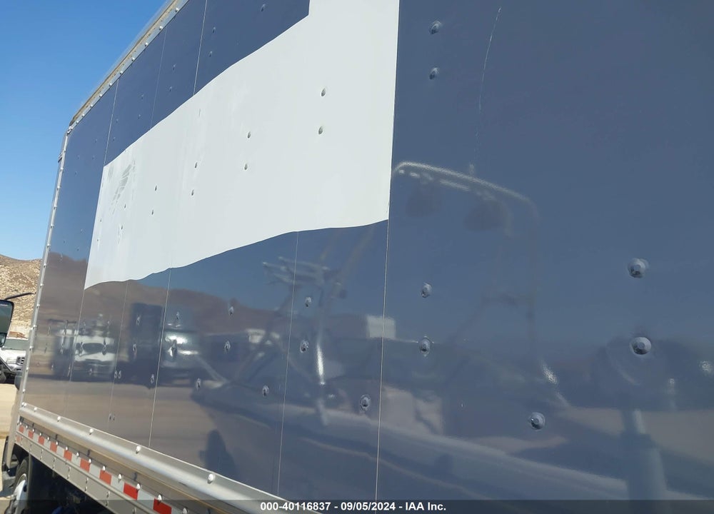 2020 HINO XJC720/XFC720 VIN: JHHRDM2H8LK008861