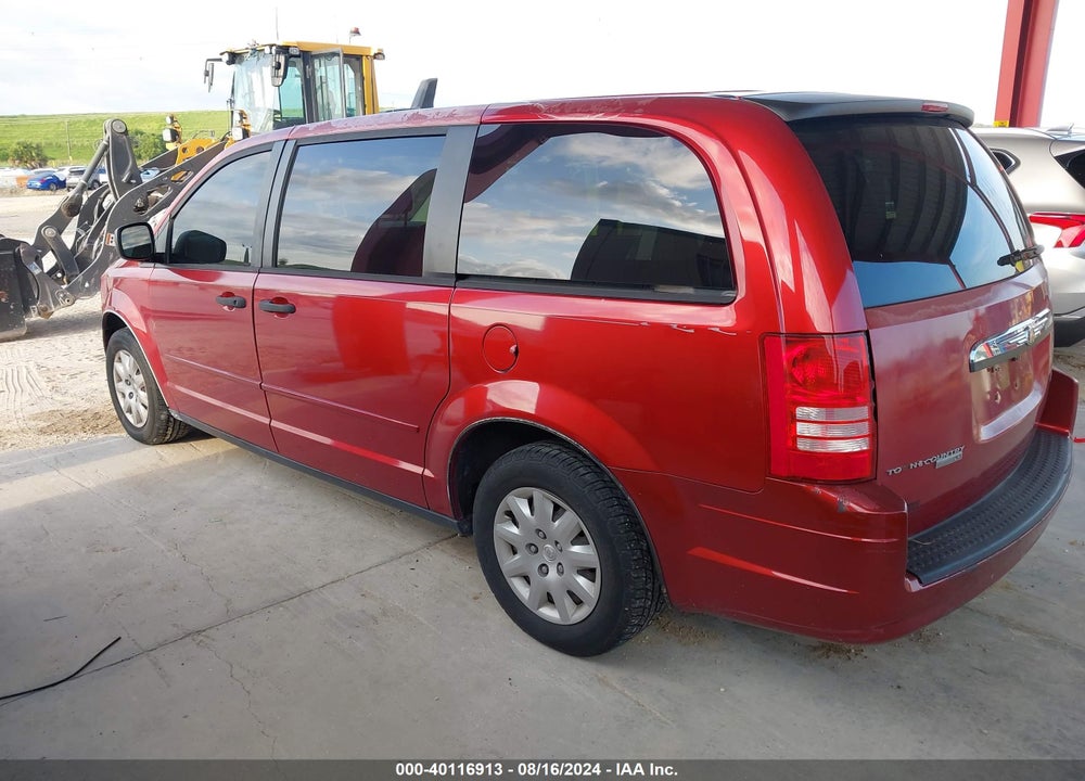 2008 CHRYSLER TOWN & COUNTRY LX VIN: 2A8HR44H18R103261