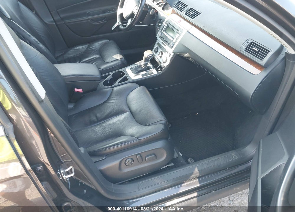 2007 VOLKSWAGEN PASSAT 3.6 VIN: WVWTU93C27E026124