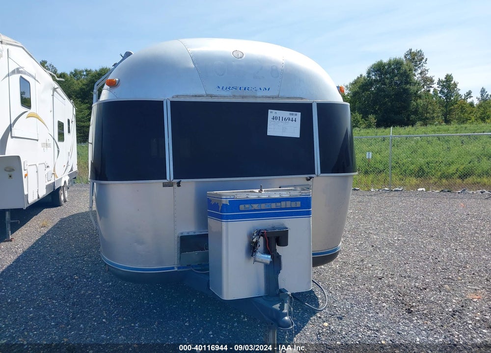 1990 AIRSTREAM EXCELLA VIN: 1STHEAN21LJ507199