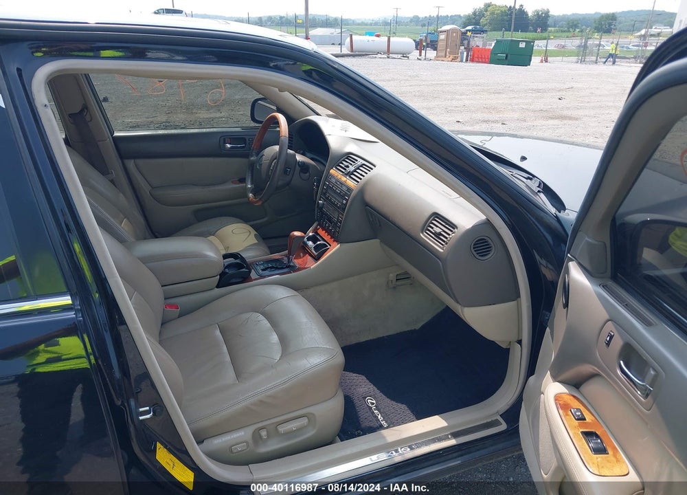 2000 LEXUS LS 400 VIN: JT8BH28F0Y0180290