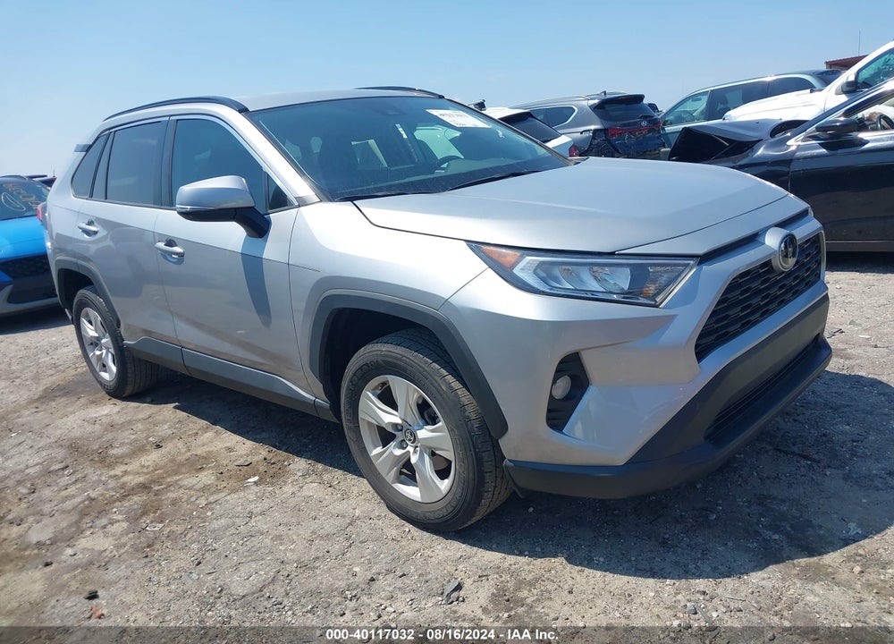 2021 TOYOTA RAV4 XLE VIN: 2T3W1RFV2MC137233
