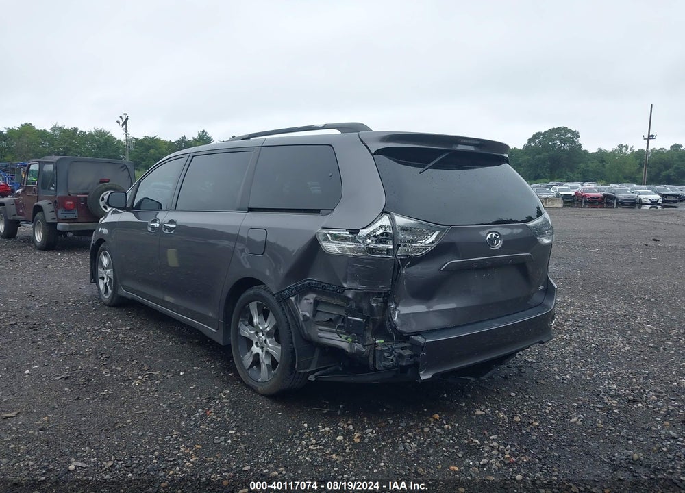 2013 TOYOTA SIENNA SE 8 PASSENGER VIN: 5TDXK3DC2DS319370