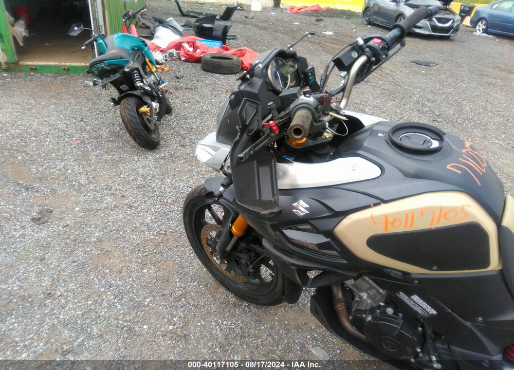 2014 SUZUKI DL1000 VIN: JS1VU51A8E2100075