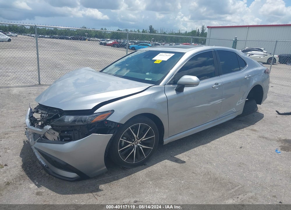 2021 TOYOTA CAMRY SE VIN: 4T1T11AK0MU615156