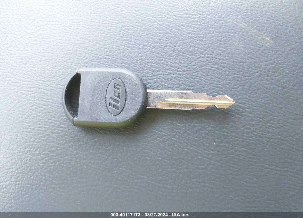 2014 FORD MUSTANG V6 VIN: 1ZVBP8EM8E5328403