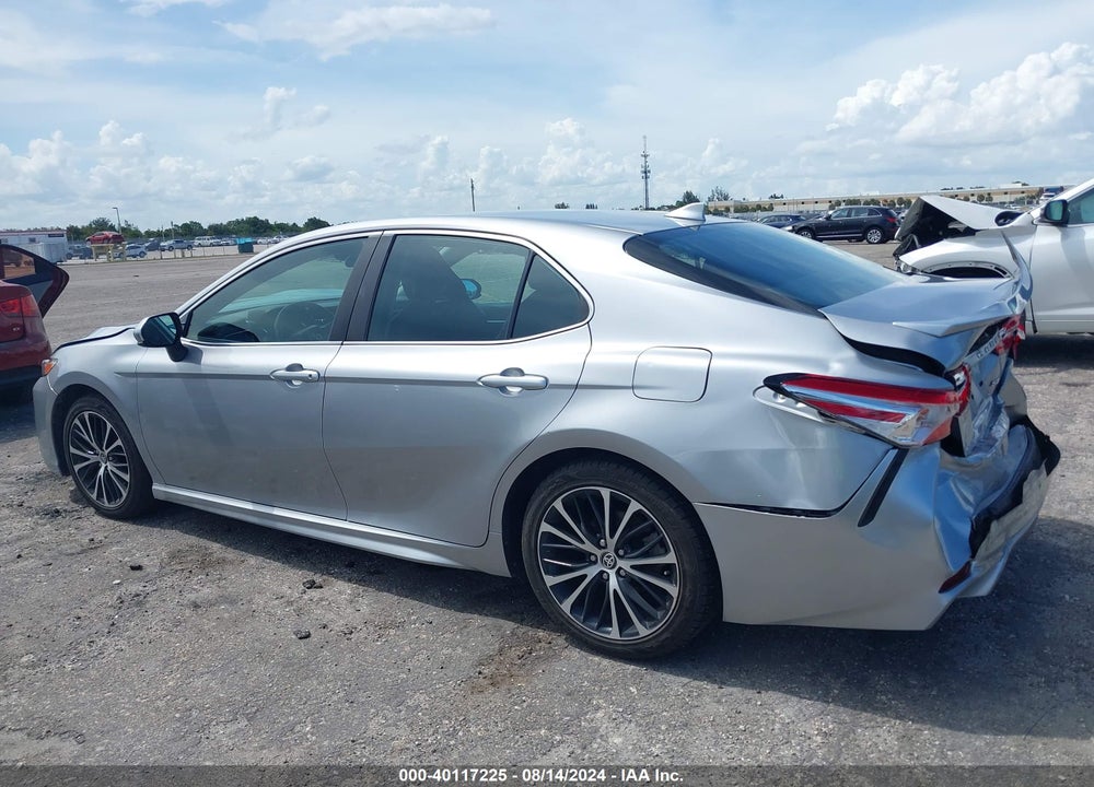 2020 TOYOTA CAMRY SE VIN: 4T1G11AK5LU501640