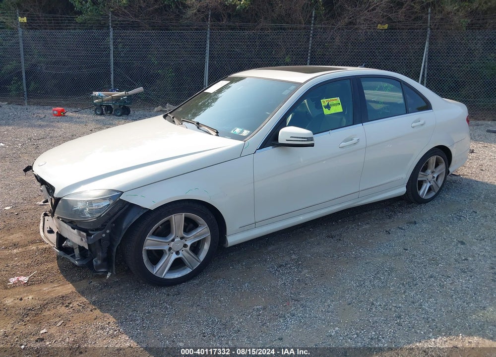 2011 MERCEDES-BENZ C 300 LUXURY 4MATIC/SPORT 4MATIC VIN: WDDGF8BB5BR169624