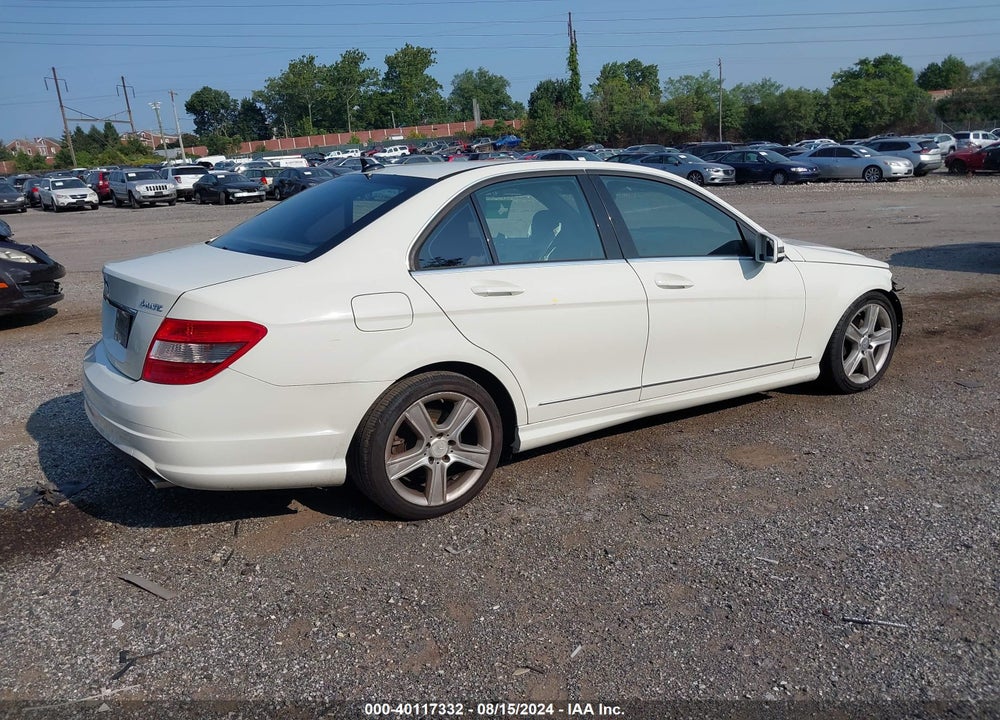 2011 MERCEDES-BENZ C 300 LUXURY 4MATIC/SPORT 4MATIC VIN: WDDGF8BB5BR169624