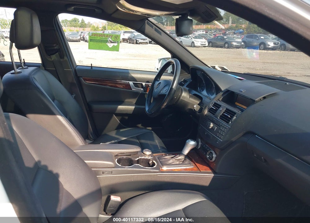 2011 MERCEDES-BENZ C 300 LUXURY 4MATIC/SPORT 4MATIC VIN: WDDGF8BB5BR169624