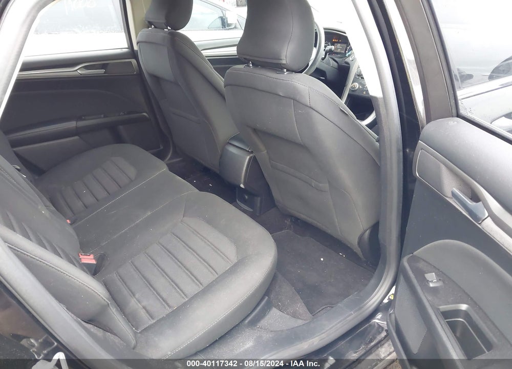 2017 FORD FUSION SE VIN: 3FA6P0H74HR282345
