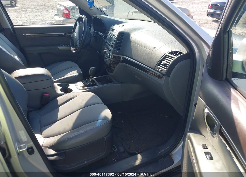 2011 HYUNDAI SANTA FE SE VIN: 5XYZH4AG6BG056282