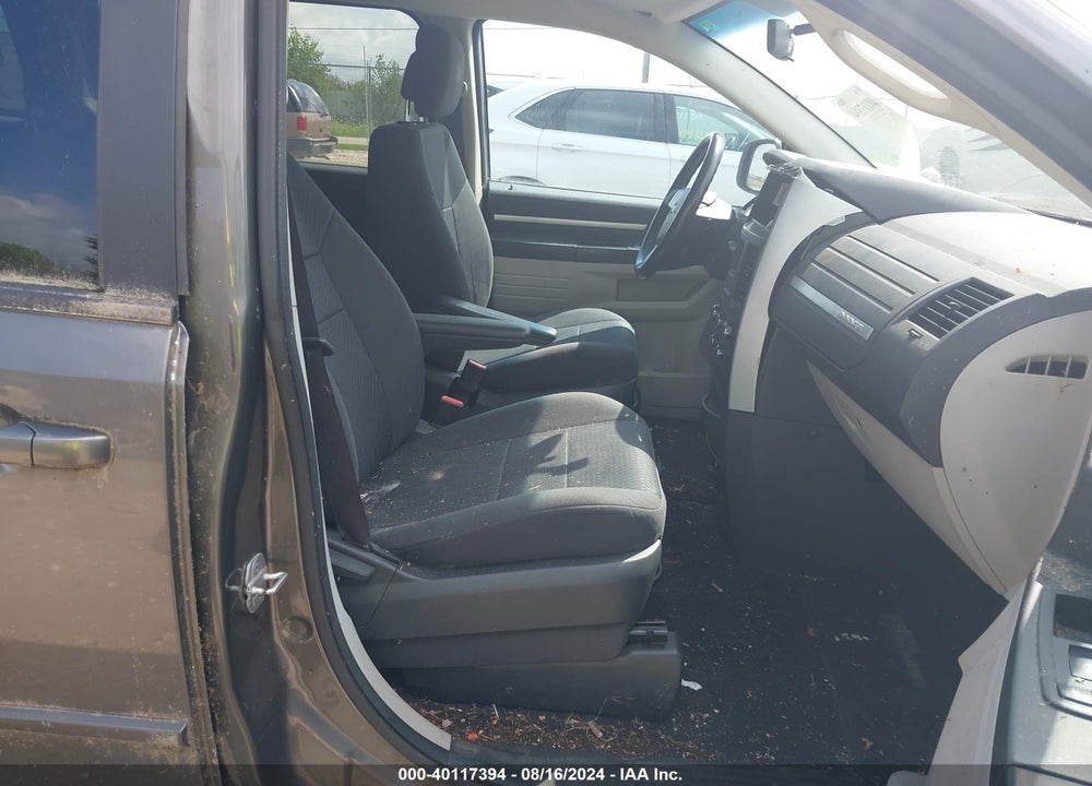 2010 DODGE GRAND CARAVAN HERO VIN: 2D4RN3D18AR390112