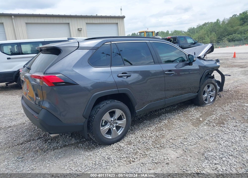 2024 TOYOTA RAV4 XLE VIN: 2T3W1RFV0RC271634
