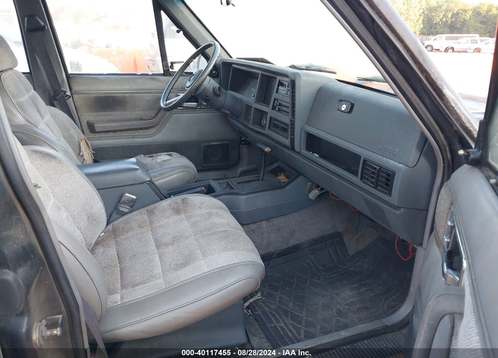 1992 JEEP CHEROKEE LAREDO VIN: 1J4FJ58SXNL115957