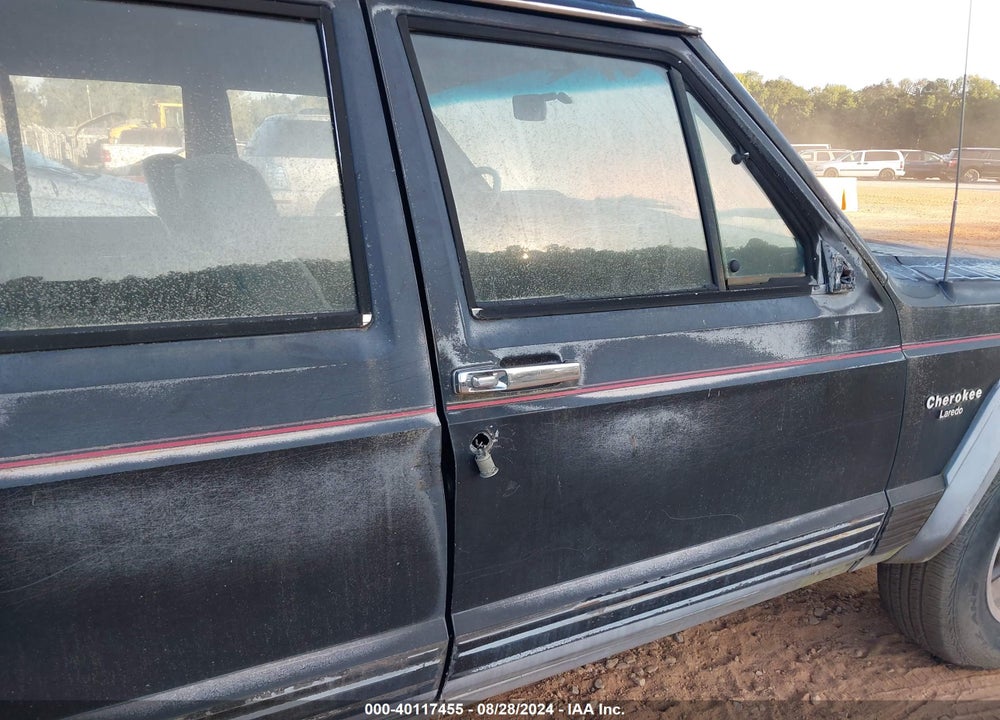 1992 JEEP CHEROKEE LAREDO VIN: 1J4FJ58SXNL115957
