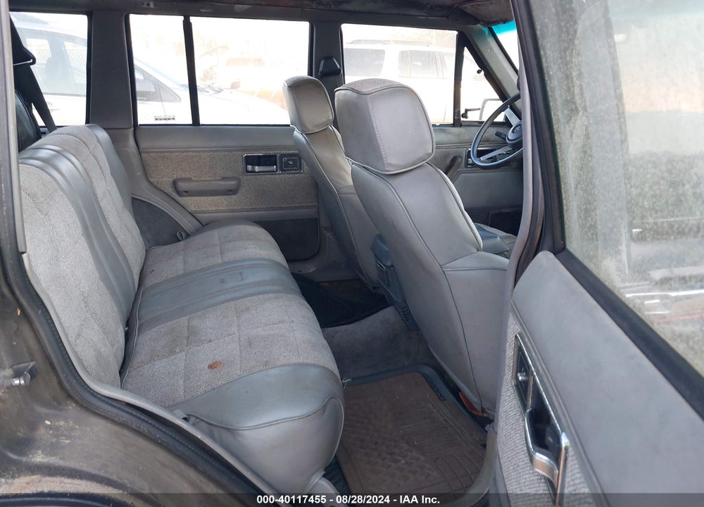 1992 JEEP CHEROKEE LAREDO VIN: 1J4FJ58SXNL115957