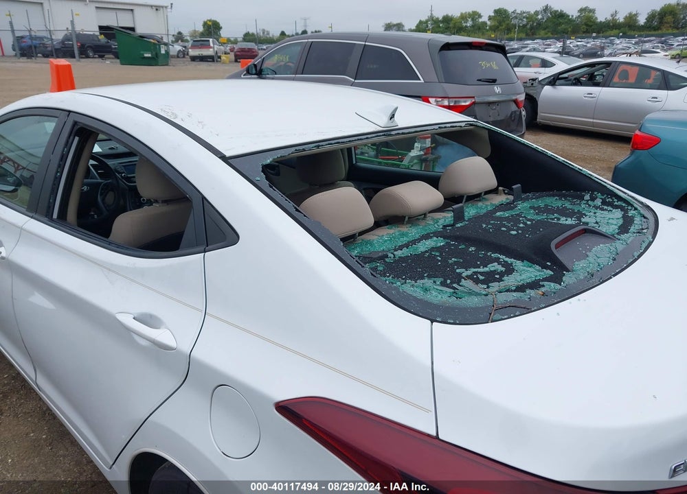 2015 HYUNDAI ELANTRA SE VIN: 5NPDH4AE3FH630893