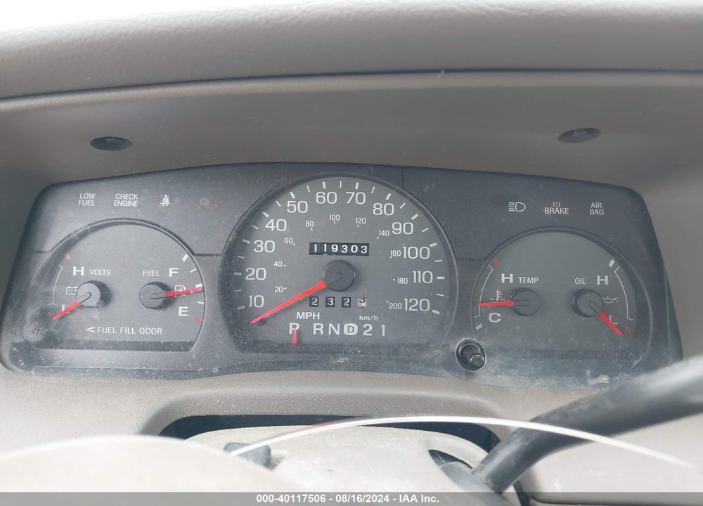 2004 MERCURY GRAND MARQUIS GS VIN: 2MEFM74W64X606043