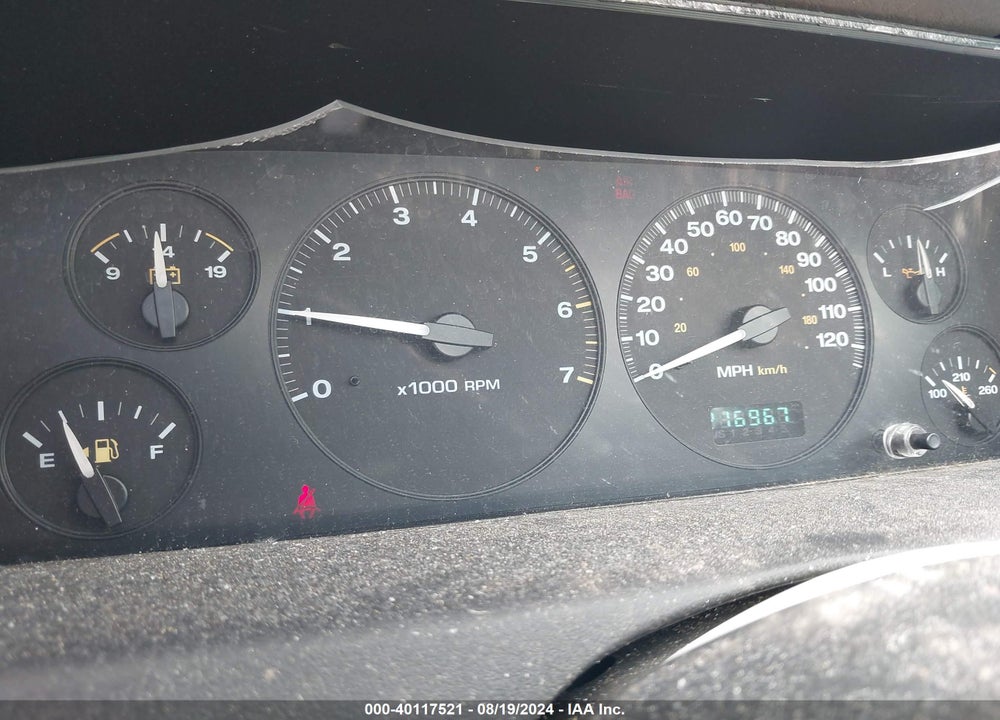 2002 JEEP GRAND CHEROKEE LAREDO VIN: 1J4GW48S82C221965