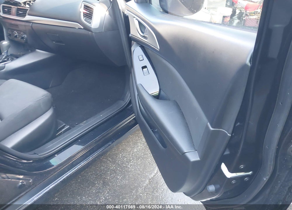 2018 MAZDA 3 SPORT VIN: 3MZBN1U7XJM224699