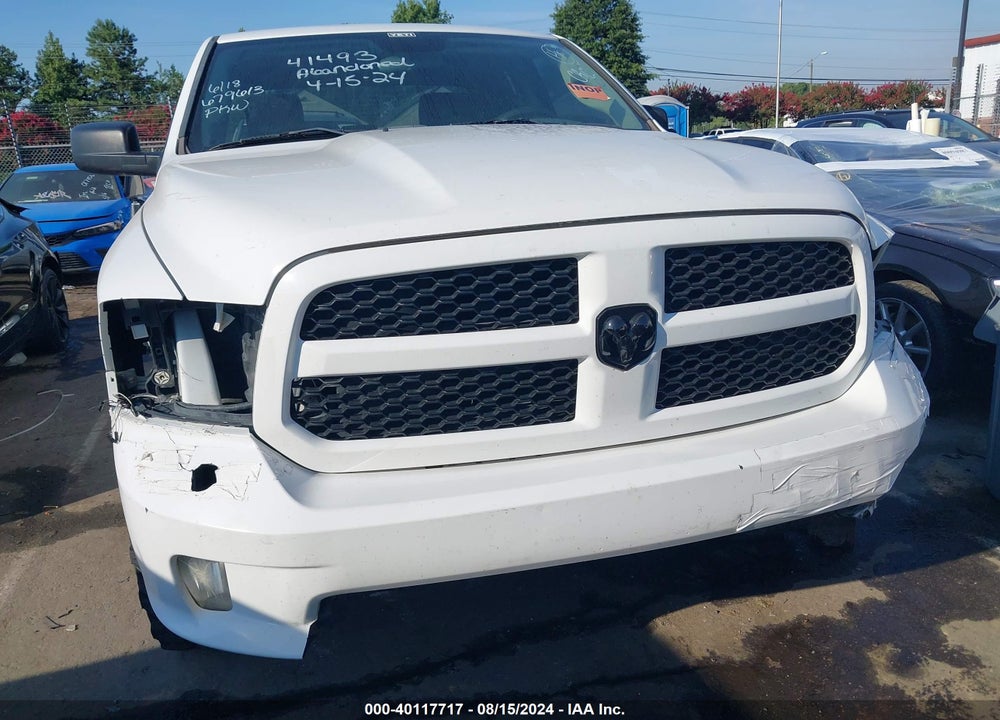2017 RAM 1500 EXPRESS QUAD CAB 4X2 6'4 BOX VIN: 1C6RR6FT5HS679613