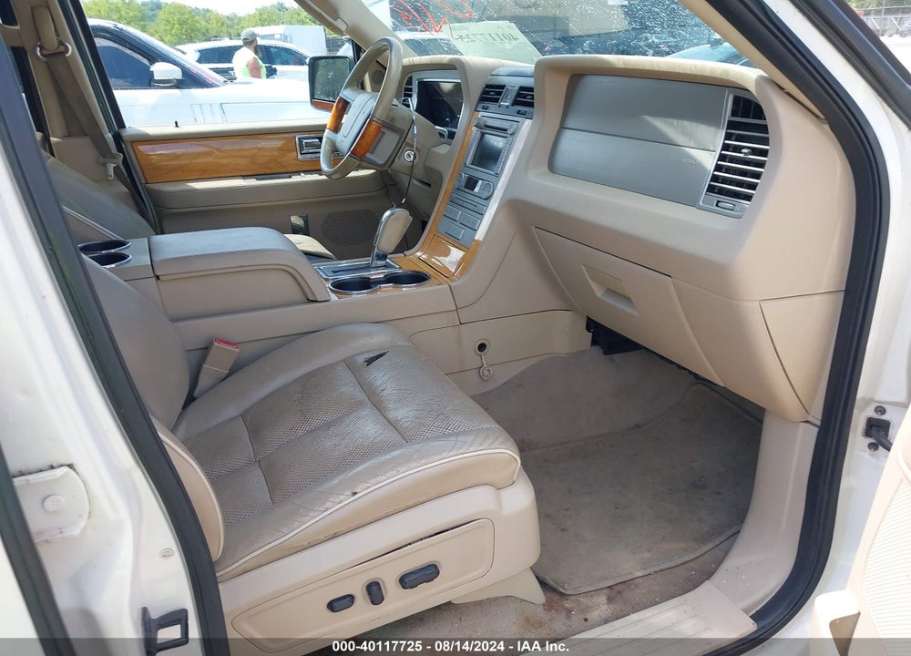 2008 LINCOLN NAVIGATOR L VIN: 5LMFL28548LJ17192