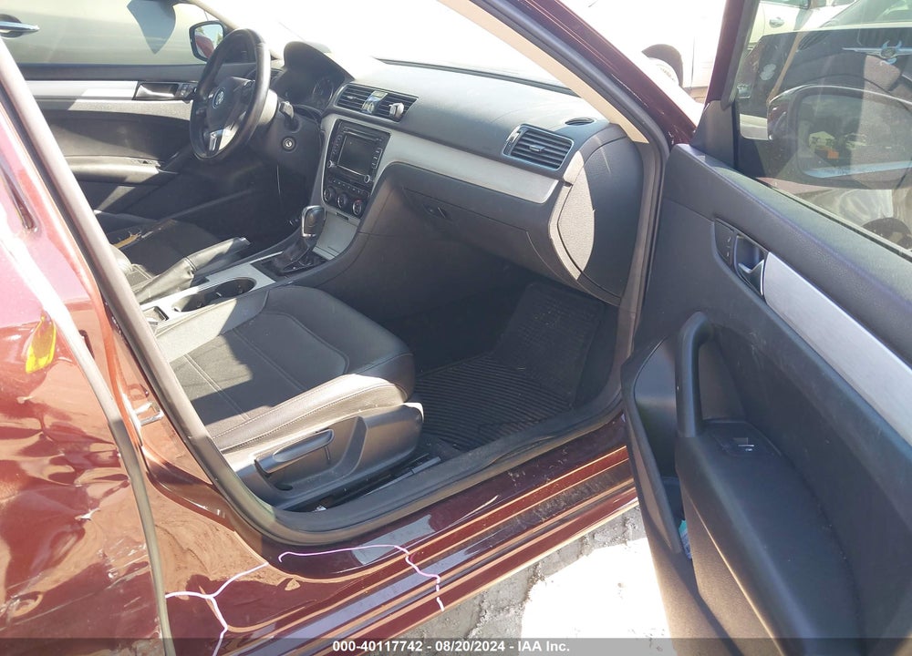 2013 VOLKSWAGEN PASSAT 2.5L SE VIN: 1VWBH7A35DC079637