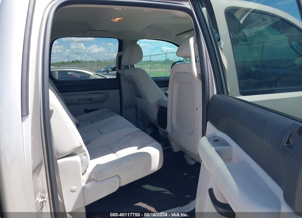 2009 CHEVROLET SILVERADO 1500 LT VIN: 3GCEC23J99G143180