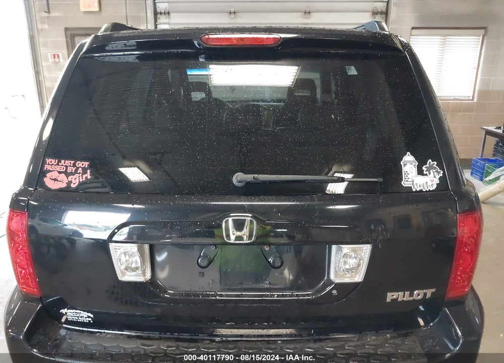2005 HONDA PILOT EX-L VIN: 5FNYF18595B022742