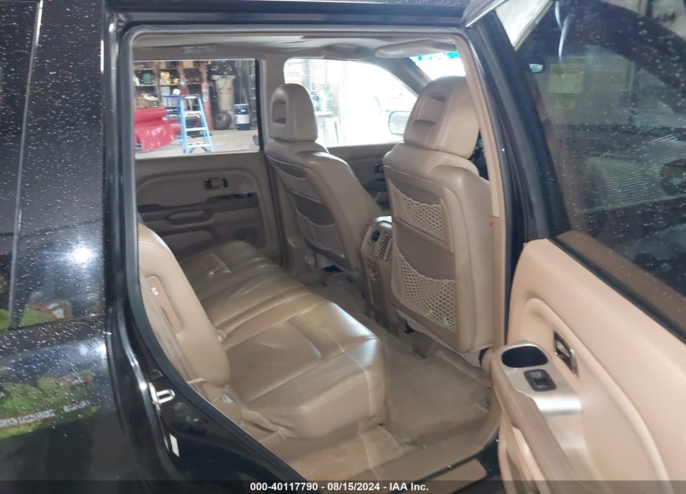 2005 HONDA PILOT EX-L VIN: 5FNYF18595B022742
