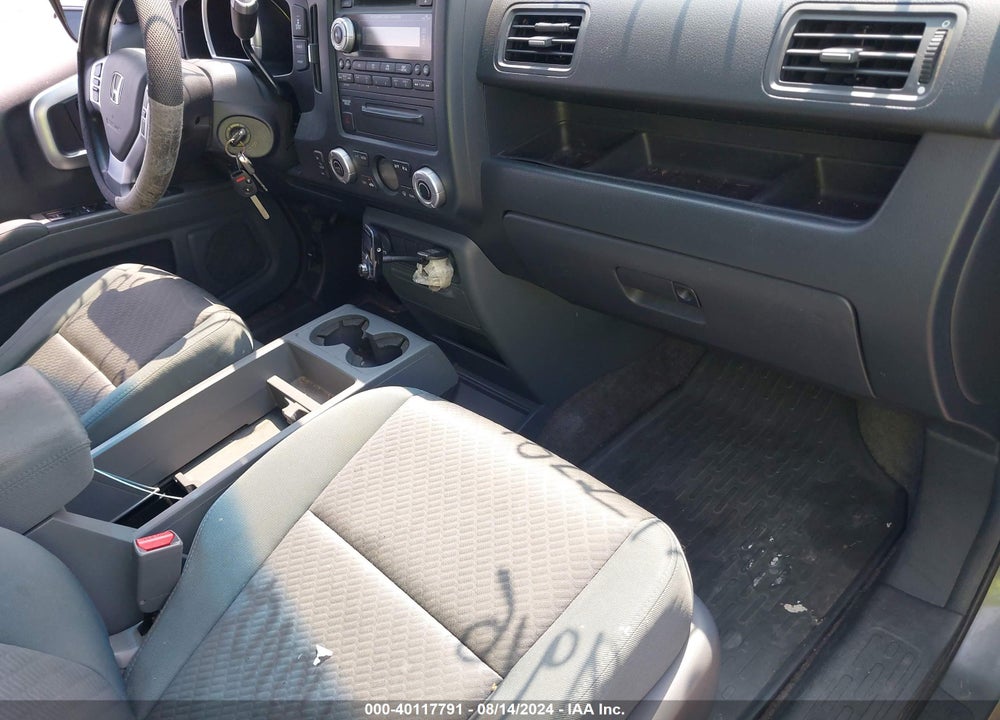 2008 HONDA RIDGELINE RTS VIN: 2HJYK164X8H500490