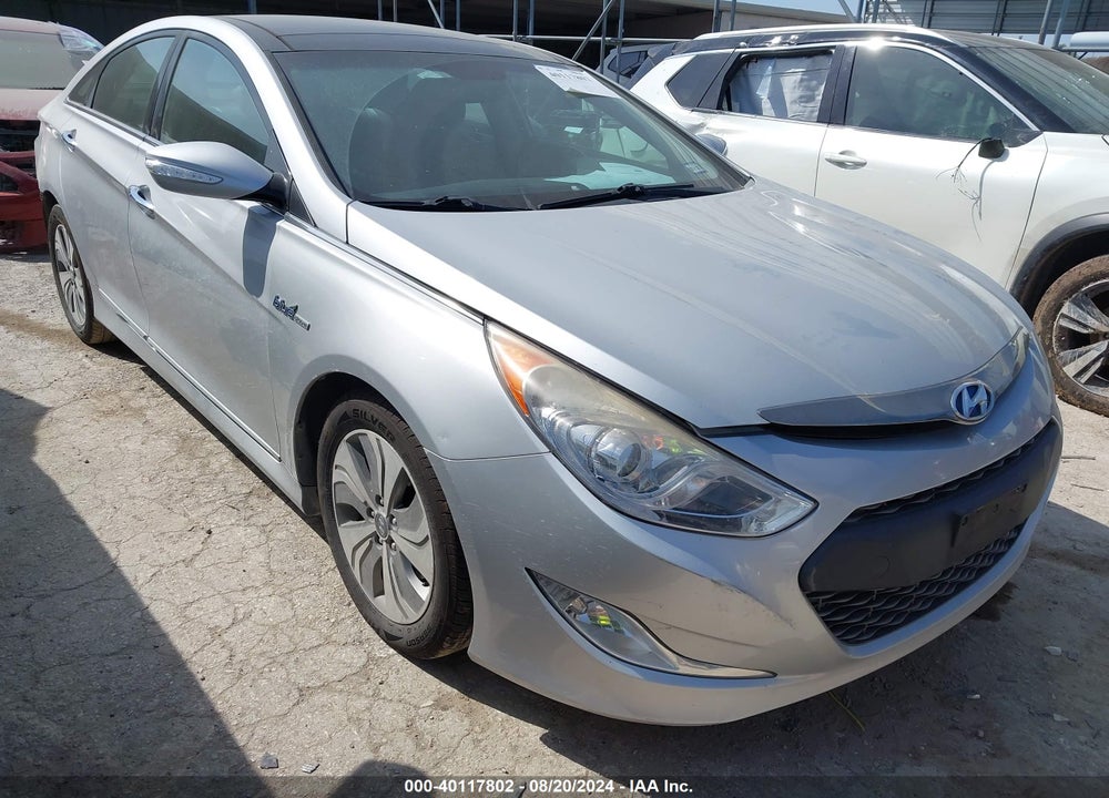 2015 HYUNDAI SONATA HYBRID LIMITED VIN: KMHEC4A42FA135629