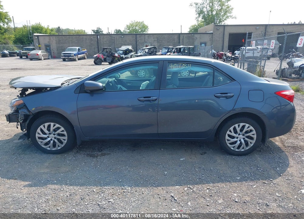 2018 TOYOTA COROLLA LE VIN: 2T1BURHE8JC084173