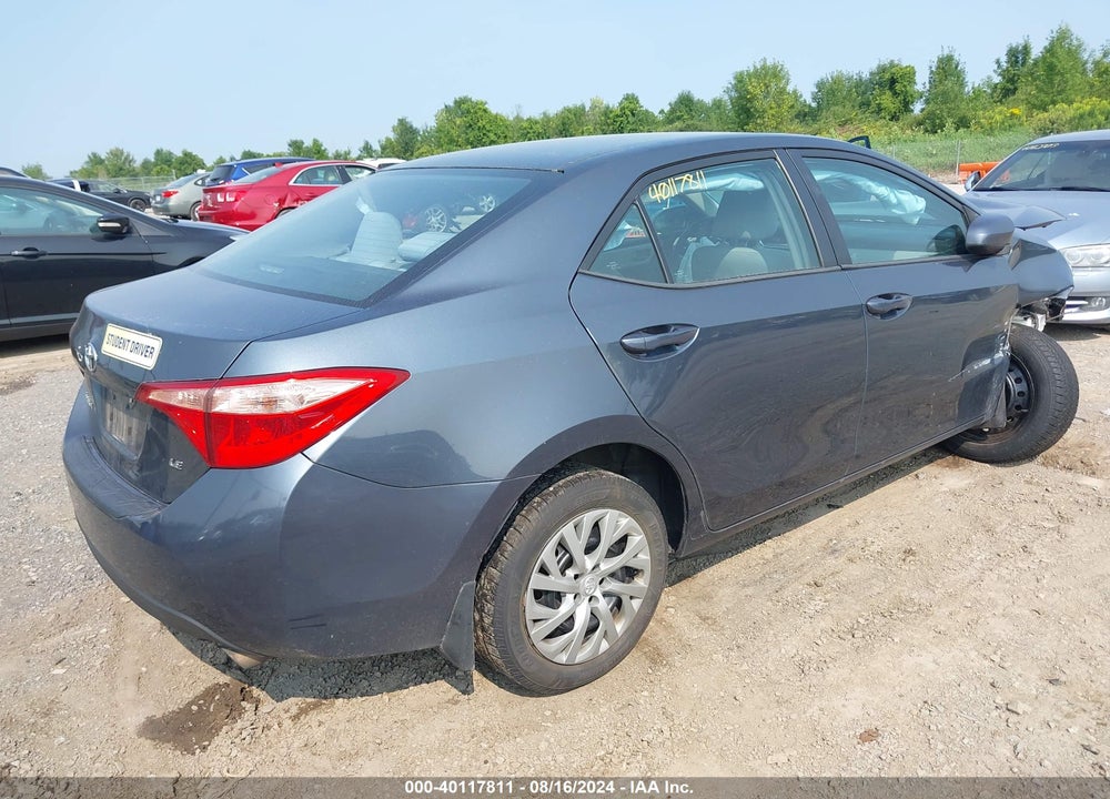 2018 TOYOTA COROLLA LE VIN: 2T1BURHE8JC084173