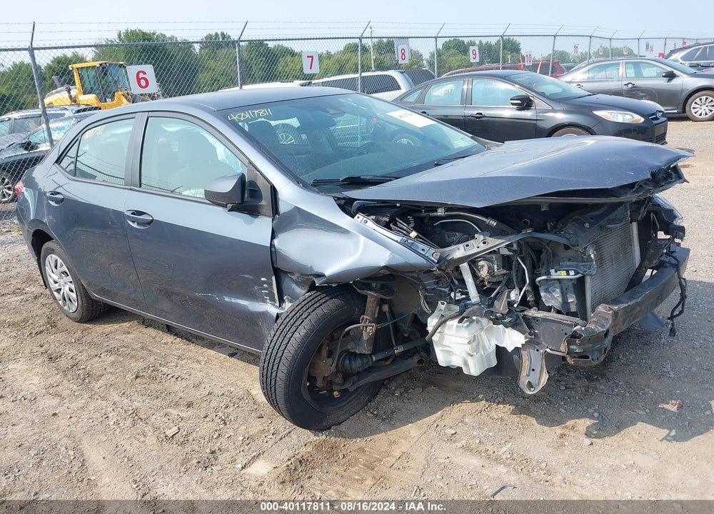 2018 TOYOTA COROLLA LE VIN: 2T1BURHE8JC084173