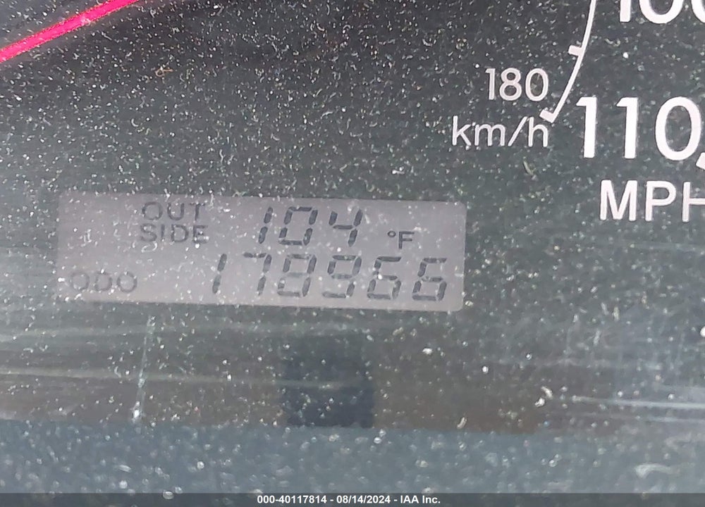 2006 TOYOTA COROLLA LE VIN: 2T1BR32E06C648395
