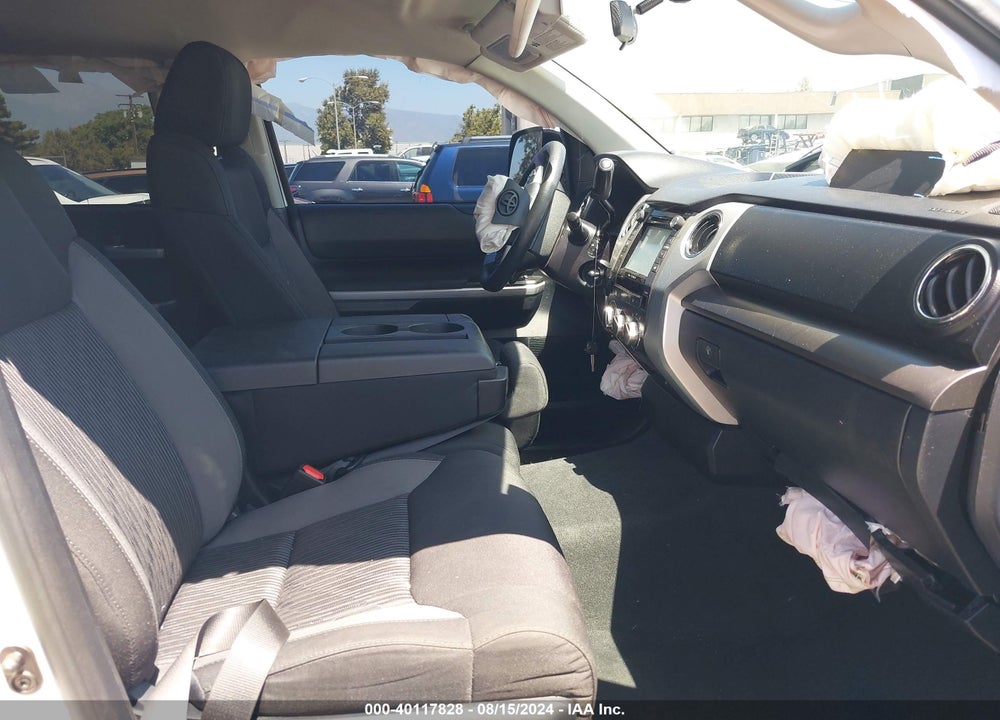 2017 TOYOTA TUNDRA SR5 5.7L V8 VIN: 5TFEY5F15HX213668