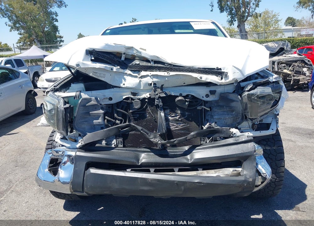 2017 TOYOTA TUNDRA SR5 5.7L V8 VIN: 5TFEY5F15HX213668