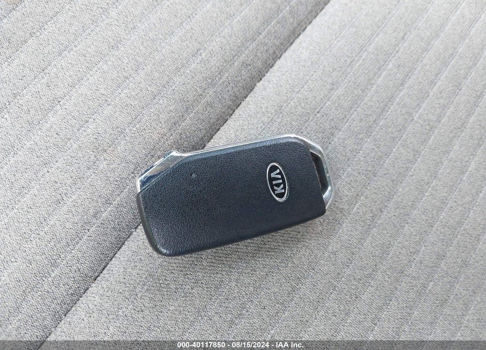 2020 KIA SOUL EX VIN: KNDJ33AU9L7068100