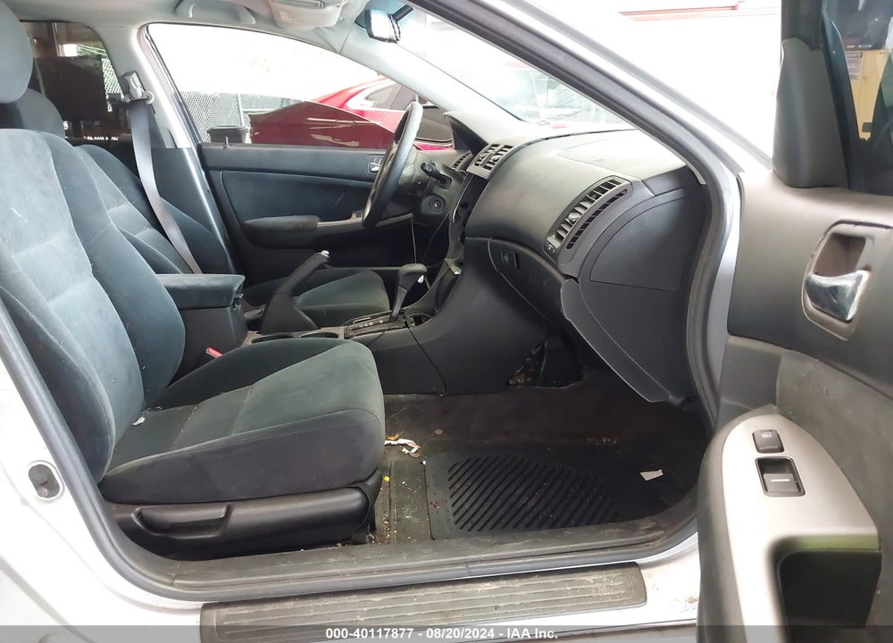 2004 HONDA ACCORD 2.4 EX VIN: 1HGCM56614A017448