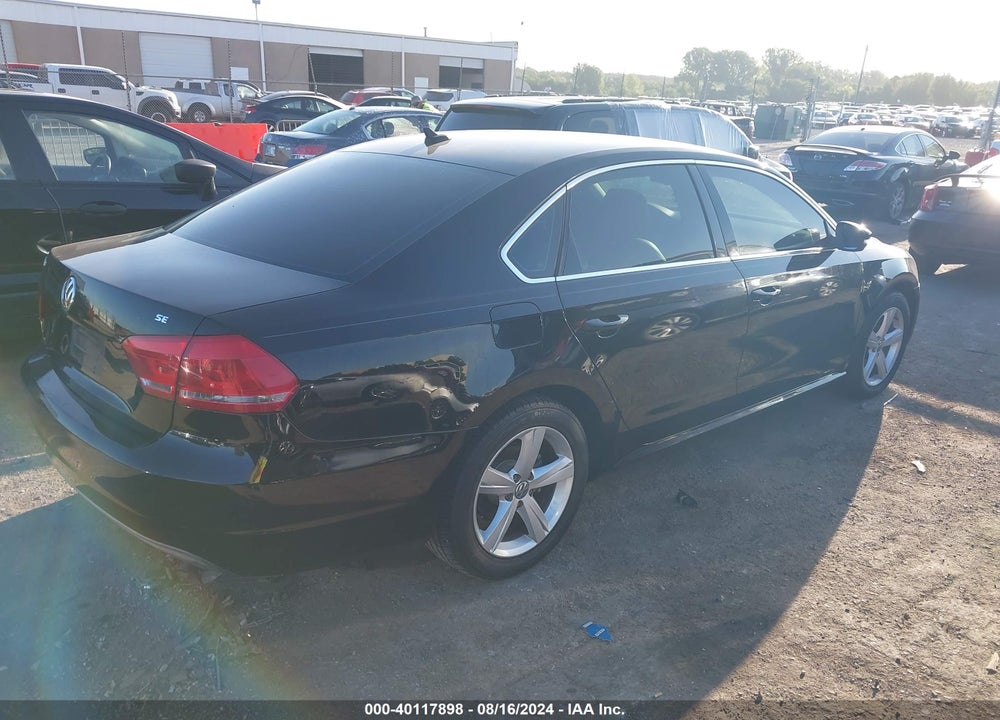 2013 VOLKSWAGEN PASSAT 2.5L SE VIN: 1VWBH7A34DC001592