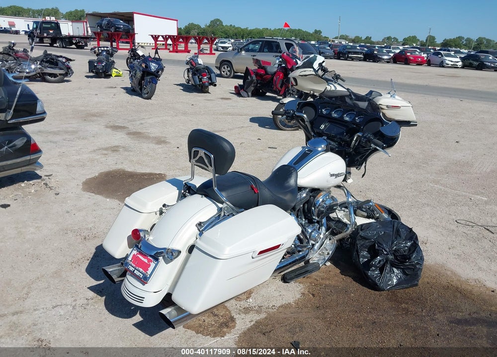 2014 HARLEY-DAVIDSON FLHXS STREET GLIDE SPECIAL VIN: 1HD1KRM19EB634780