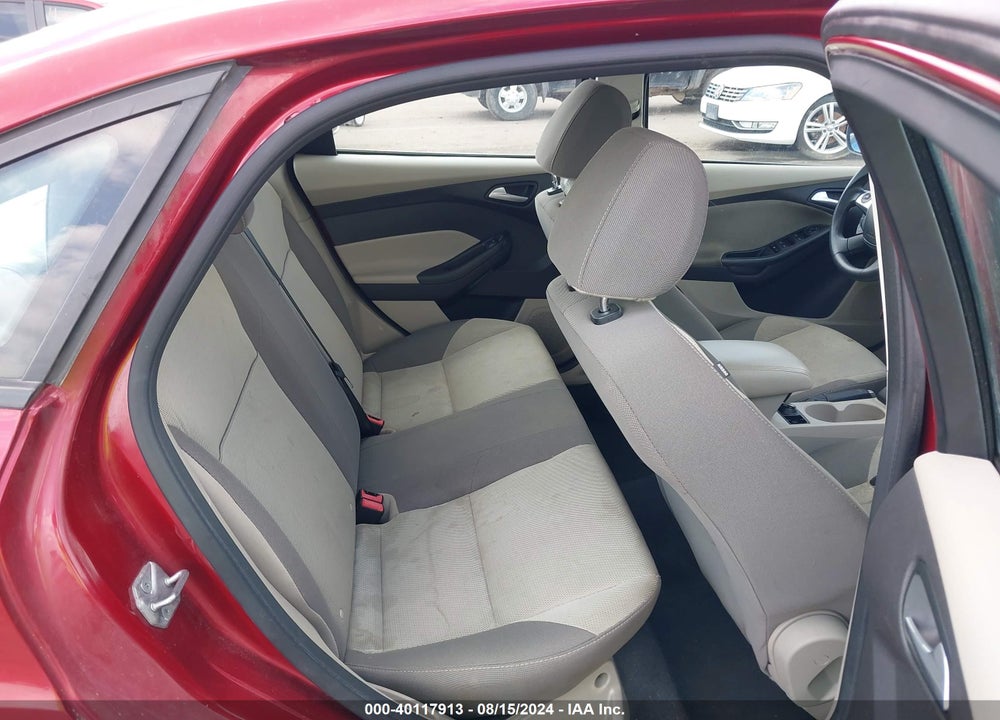 2014 FORD FOCUS SE VIN: 1FADP3F24EL186452