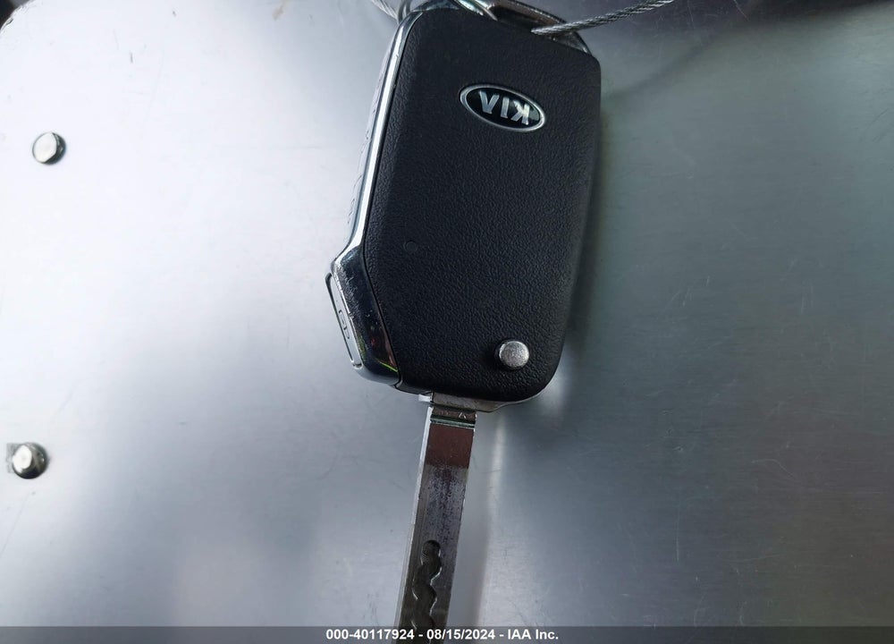 2019 KIA FORTE LXS VIN: 3KPF24AD8KE126615