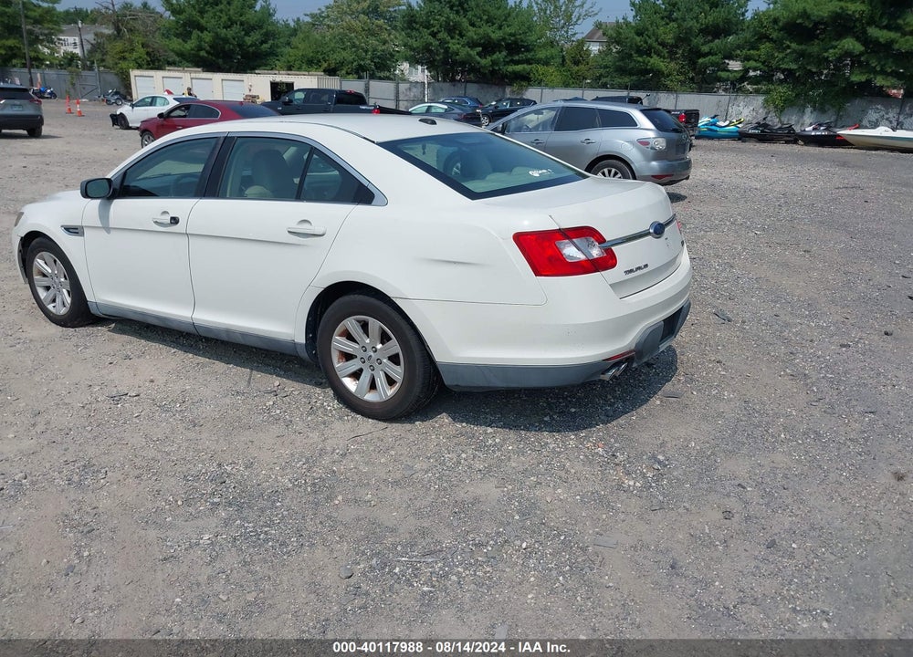 2010 FORD TAURUS SE VIN: 1FAHP2DW9AG162202