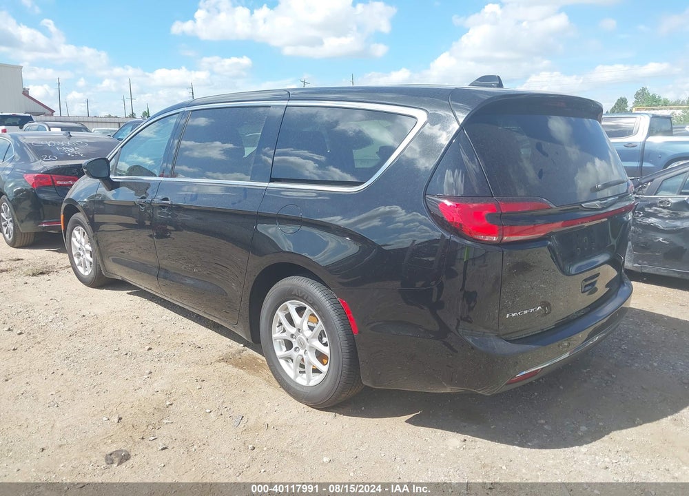 2024 CHRYSLER PACIFICA TOURING L VIN: 2C4RC1BG0RR151230